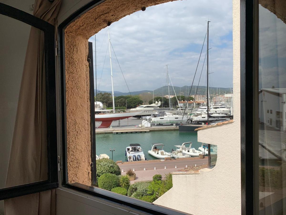 Appartamento Les marines, 2min Plage, accès direct port Cogolin Esterno foto